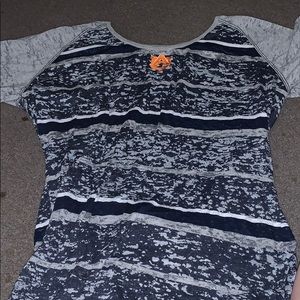 Auburn t- shirt
